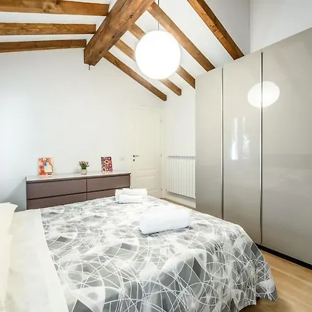 Your Happy Place In The Centre Apartamento Módena