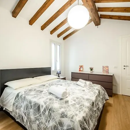 Your Happy Place In The Centre Appartamento