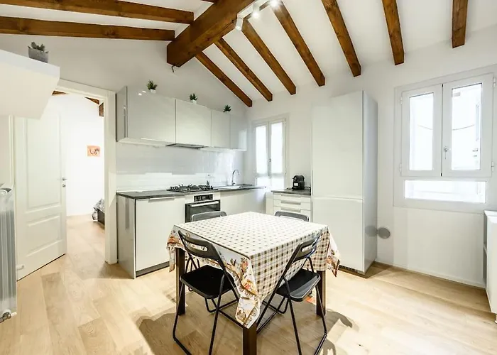 Your Happy Place In The Centre Apartament *